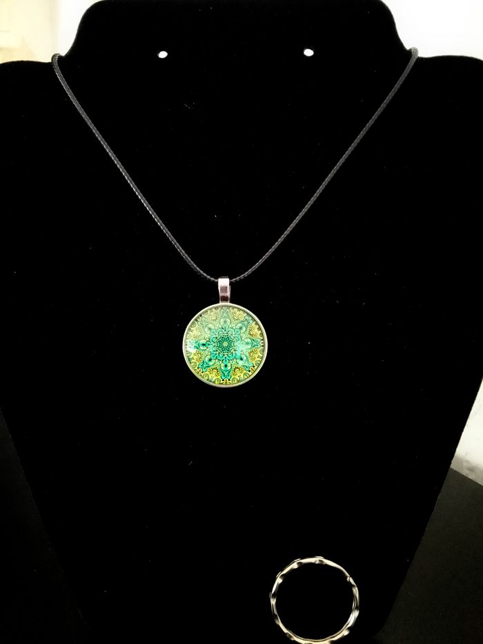 Collier corde de cire + pendentif mandala - photo numéro 5