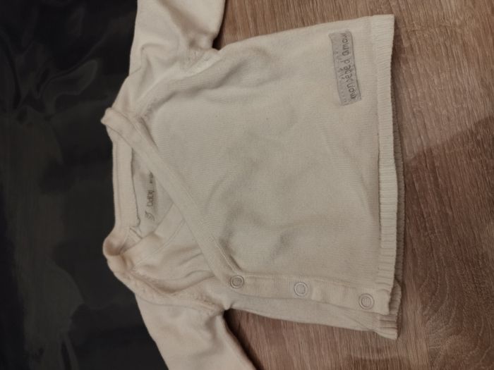 Lot 9 gilets 1 mois - photo numéro 5