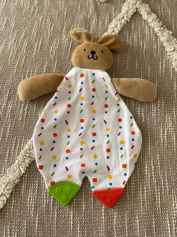 Peluche doudou plat d’éveil 29cm Auchan baby zot’ lapin marron blanc très bon état