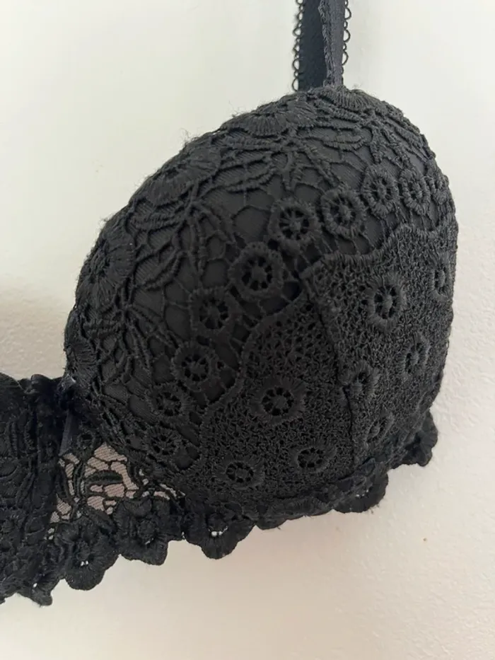 Soutien gorge noir Jennyfer secret Taille 80 - photo numéro 3
