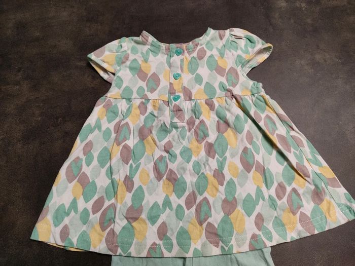 9 mois. Ensemble robe et short - photo numéro 5