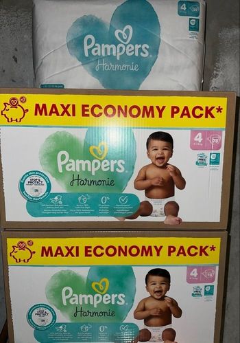 Lot de 02 cartons pampers T3 Harmonie 