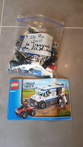 Lego city POLICE: 60043 et 60044: transport prisonnier et unité mobile de la police