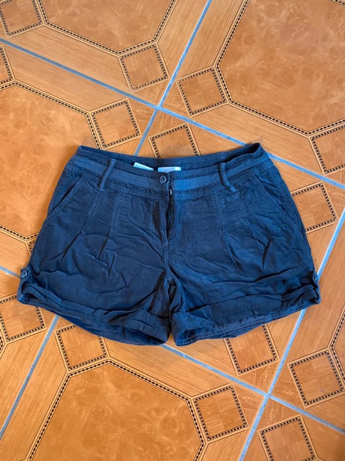 Short gris femme