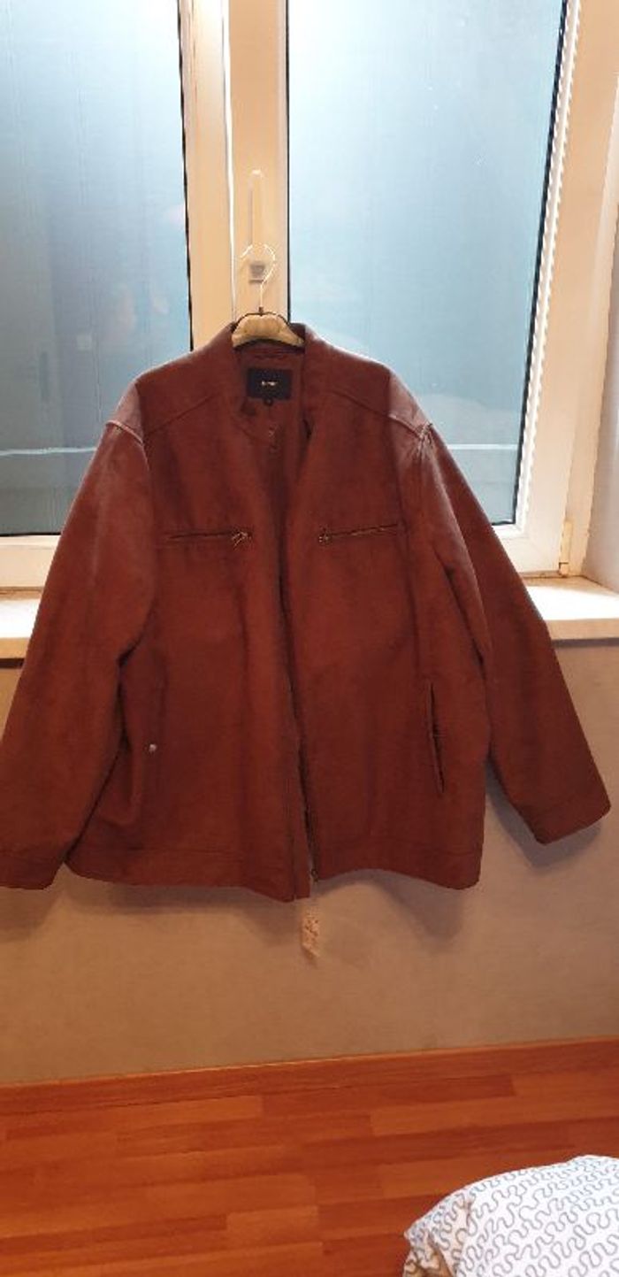 BLOUSON AVEC étiquette 5xl