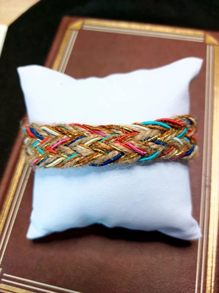 Magnifique bracelet en cordelette jute style bohème - photo numéro 3