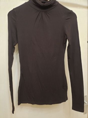 Pull fin col roulé