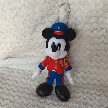 Mickey plush badge strap keychain porte clé peluche disney