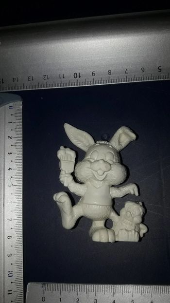 Lapin figurine