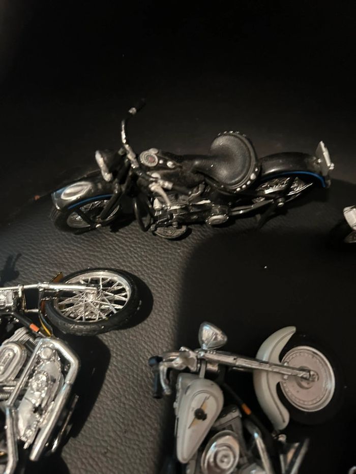 Lot de 12 motos - photo numéro 8