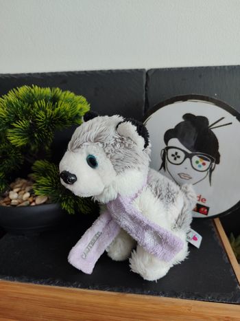 Doudou Peluche Chien Husky Loup Gris Blanc Écharpe Violet Lovy Peluche Cauterets