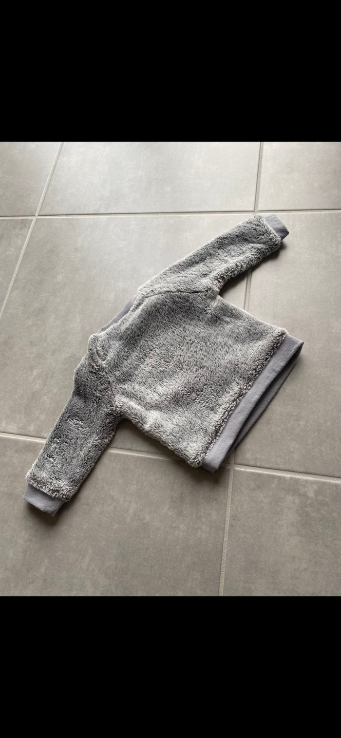 Pull Renne 6 mois - photo numéro 9