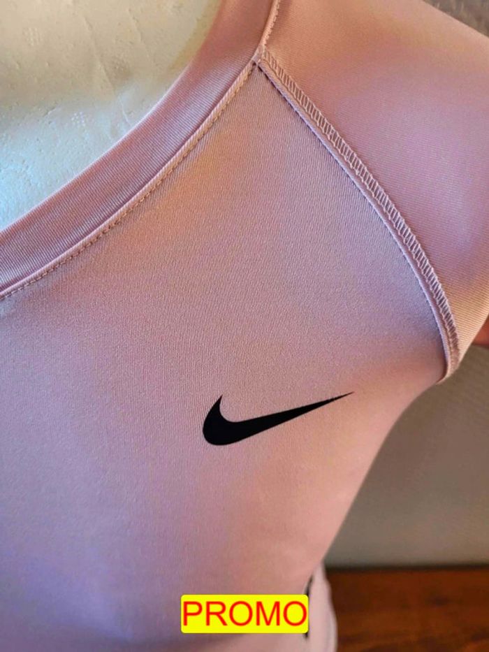 Magnifique t-shirt de sport Nike femme taille S Ref 13IT112 - photo numéro 2