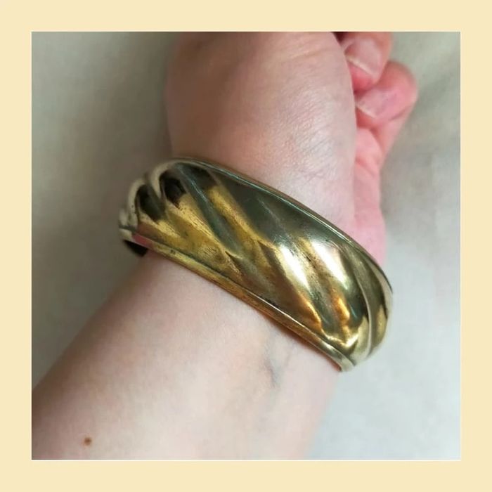 Bracelet vintage large doré – effet patiné - photo numéro 3