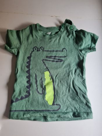 T-shirt crocodile taille 12 mois