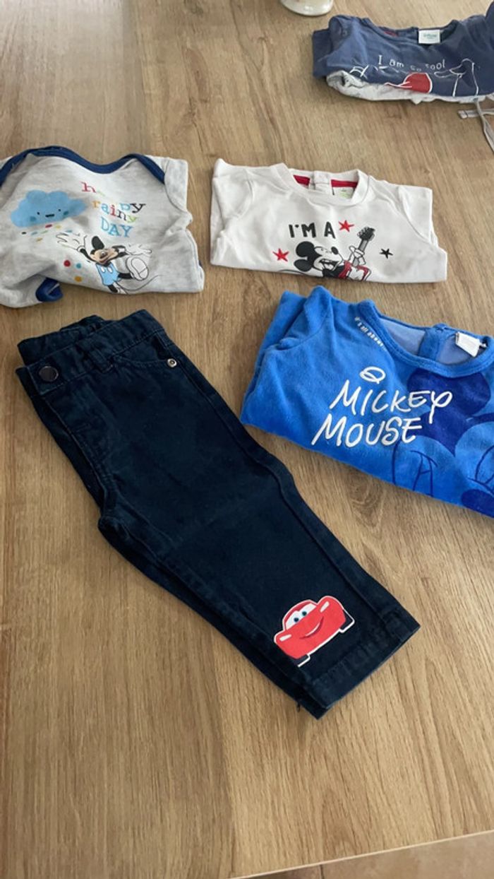 Lot de 6 vetements Disney en 9 mois - photo numéro 4