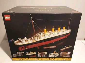 LEGO Titanic 10294. NEUF. Scellé dans sa boîte.