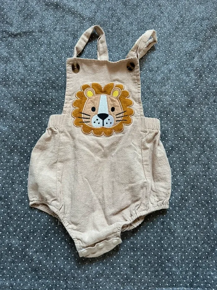Barboteuse lion 🦁 12/18 mois - photo numéro 2