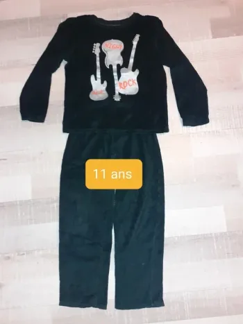 Pyjama velours guitare