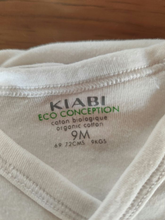 Lot de 2 bodies taille 9 mois - photo numéro 4