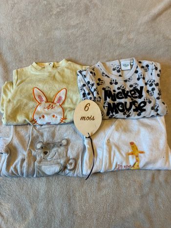 Lot de 4 pyjamas 6 mois