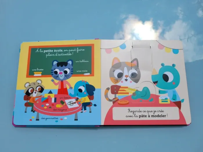 Livre animé à tirettes et roues  🚸 L'école 🎒 - photo numéro 5