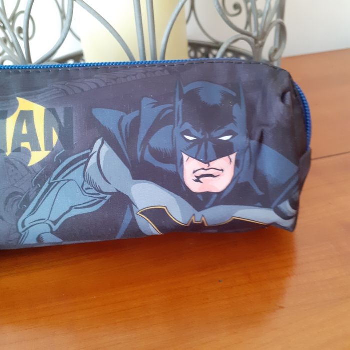 DC: Trousse scolaire Batman + Porte-Clé Batgirl - photo numéro 2