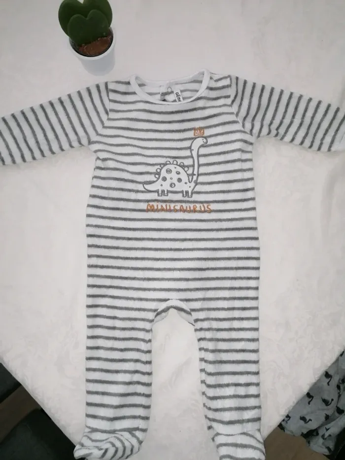 Pyjama 9 mois