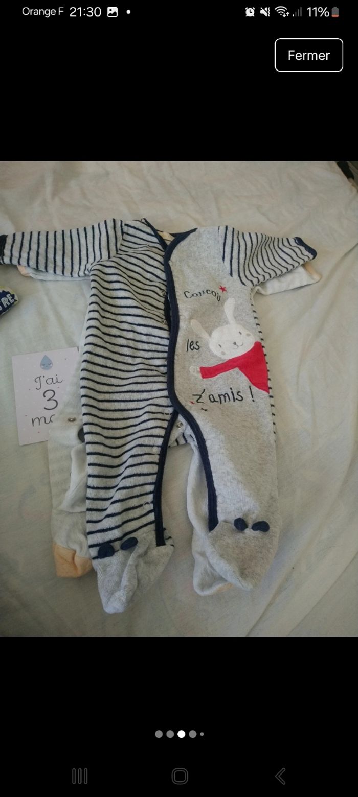 3 pyjamas - photo numéro 3