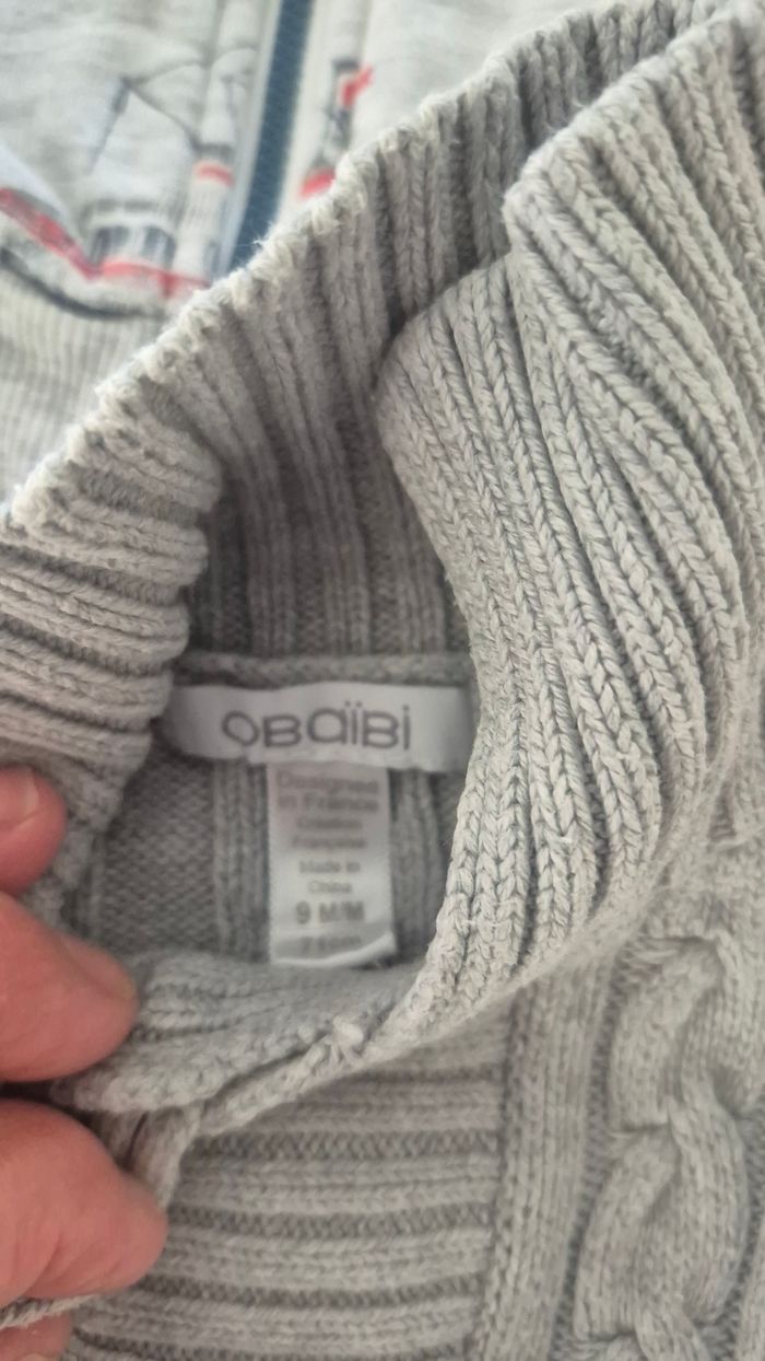Vend 2 gilet  9 mois garçon - photo numéro 3
