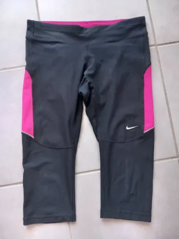 Legging court de sport femme Nike S
