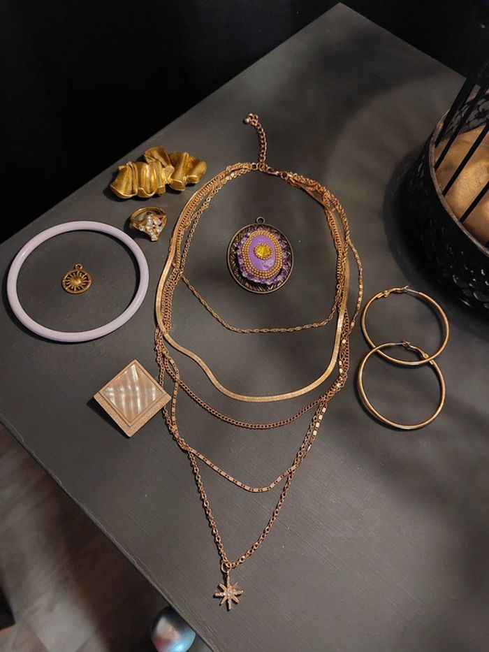 Lot de bijoux vintage et moderne doré - photo numéro 2