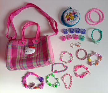 Sac bandoulière Hello Kitty et Bijoux