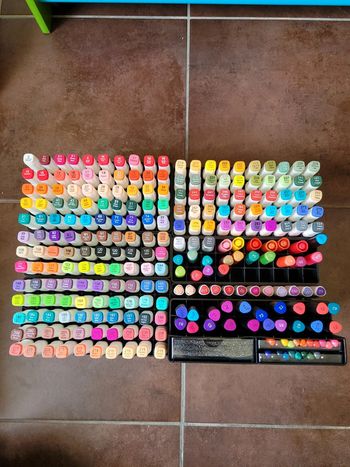 Lot de 183 feutres Aquamarkers