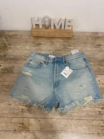 Short Zara