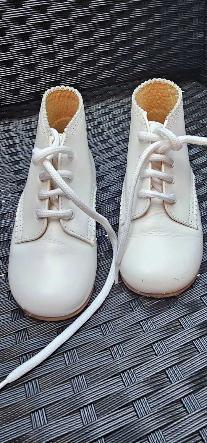 Chaussures Blanches 25 - photo numéro 2