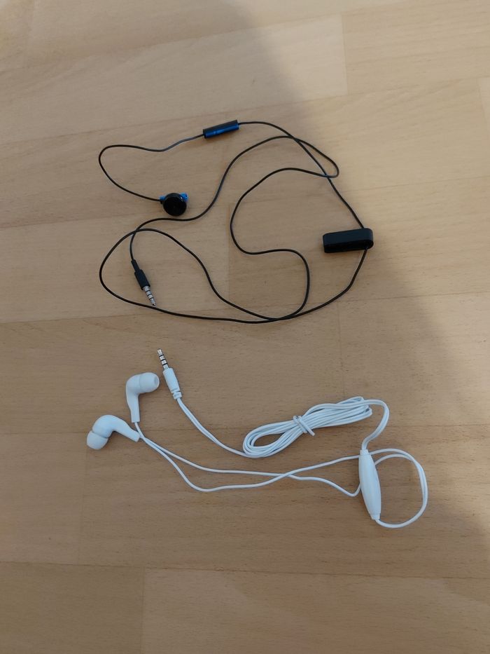 Kit mains libres et écouteurs