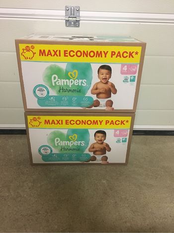 Couches Pampers harmonie taille 4