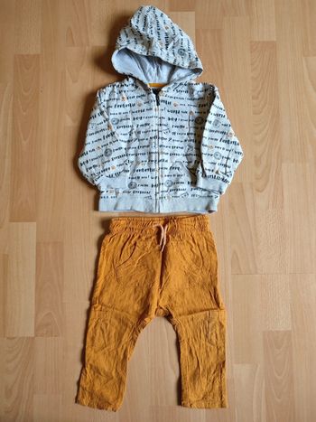 Lot tenue pantalon sarouel + sweat zippé à capuche Kiabi en 18M