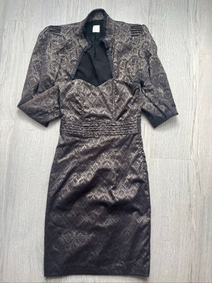 Ensemble robe fourreau + veste assortie – gris violet satiné – Taille 36