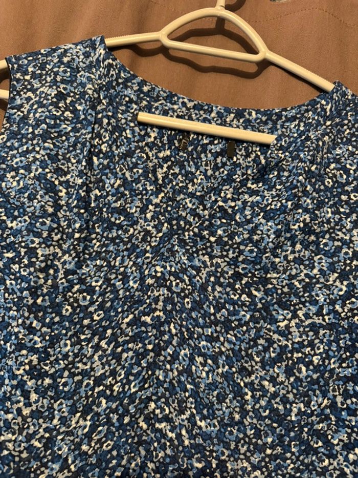 Robe fleurie - photo numéro 2