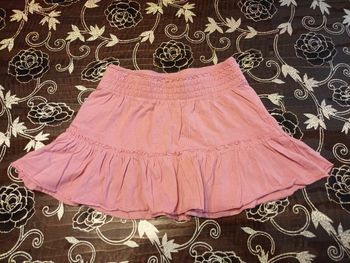 Petite jupe rose à volants