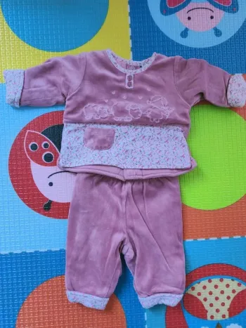 Ensemble velours rose 3 mois