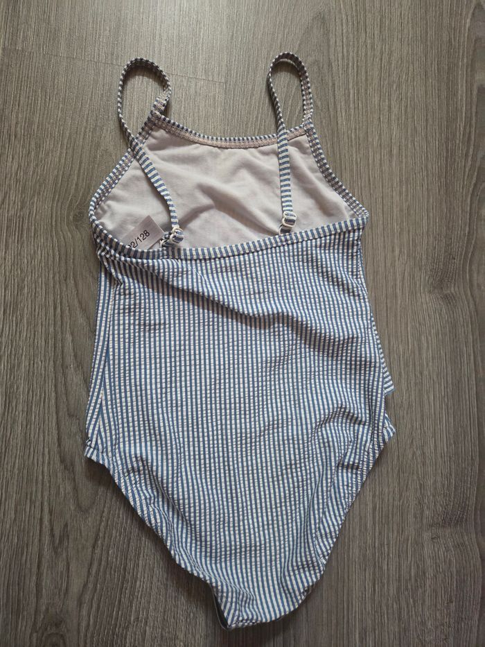 Maillot de bain une pièce fille 6/7 ans - photo numéro 2