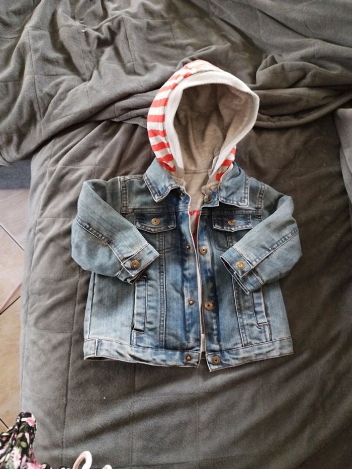 Veste jean's bébé garçon + sweat à capuche inclus neuve