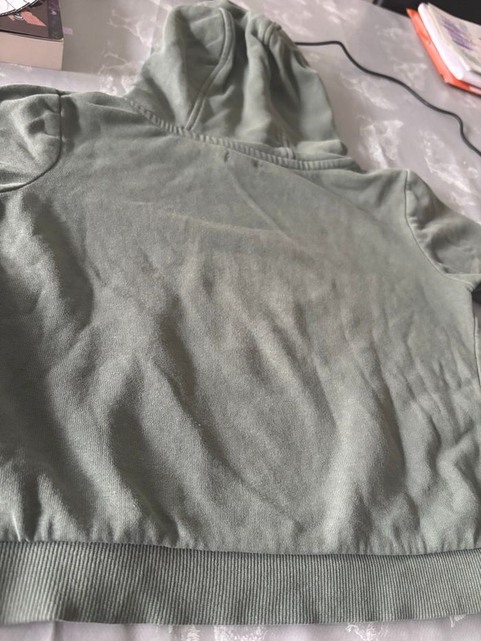 Sweat-shirt à capuche tête de mort skate bord - photo numéro 3