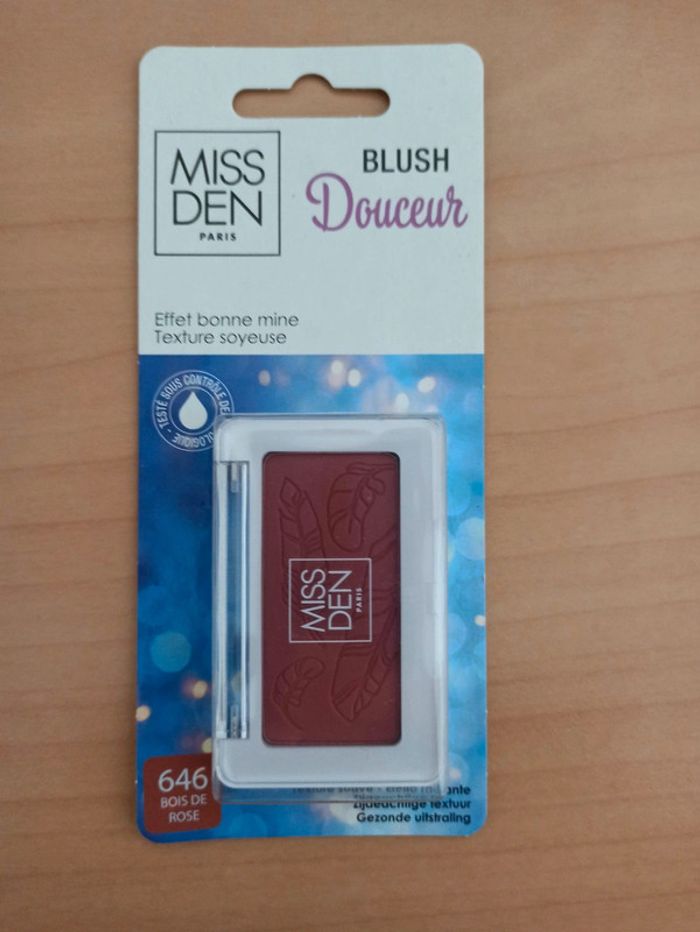 Blush Miss Den neuf