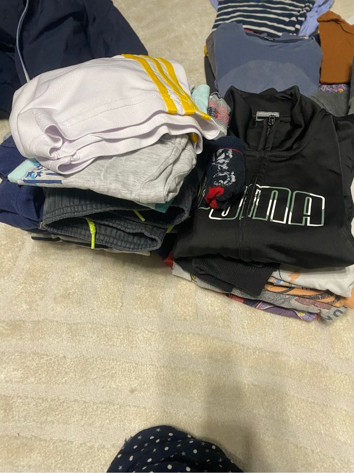 Lot vêtement garçon 5/6 ans - photo numéro 4