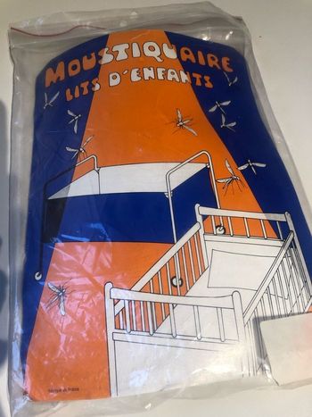 Moustiquaire lit bébé