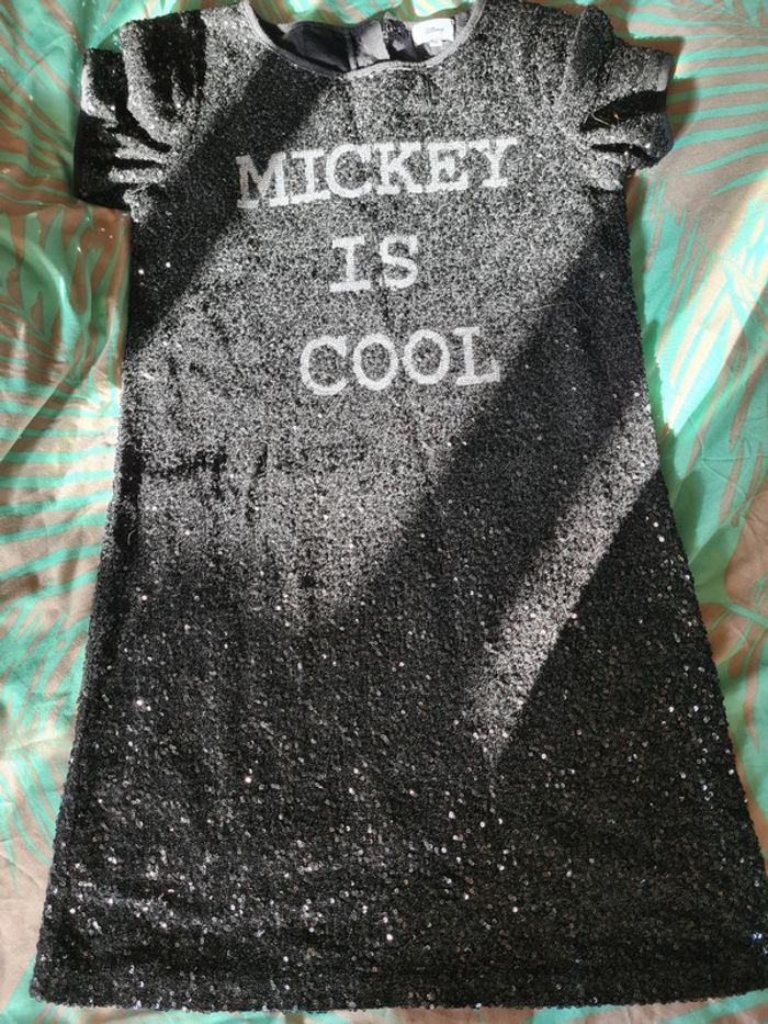 Robe Mickey